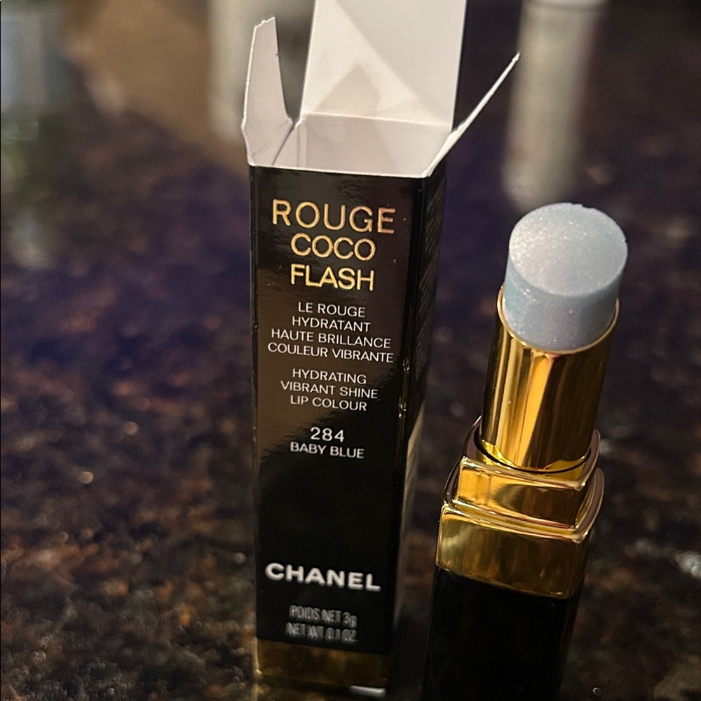 CHANEL Rouge Coco Flash Hydrating Lip Colour - Baby Blue 284
